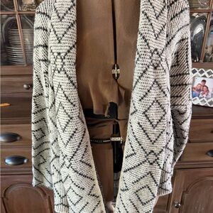 Billabong Geometric Black and White Cardigan